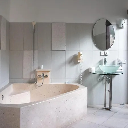 Rossa Garden Hotel Boutique-3