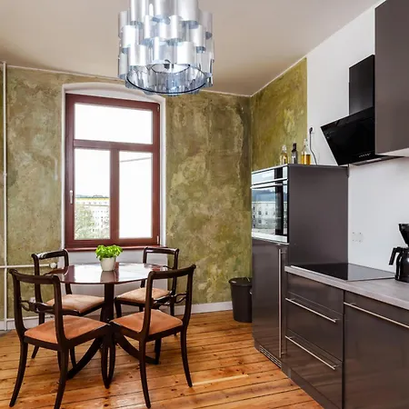 Künstlerzimmer im Kulturhaus Häselburg-2