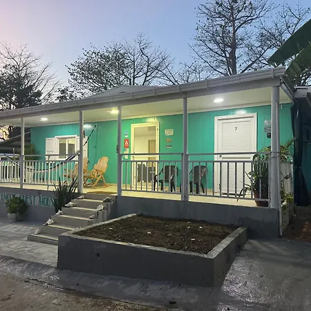 Leonor'S Guest House-3