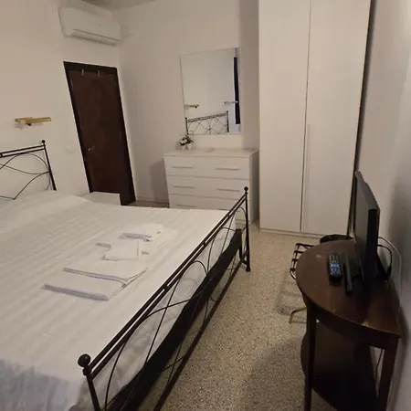 Venice Heart Rooms-2