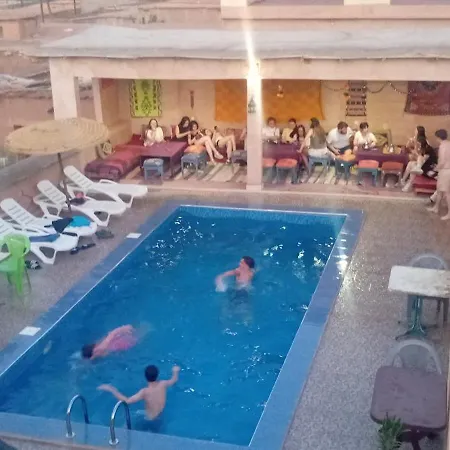 Auberge Restaurant Tissili " Oasis De Fint"-3