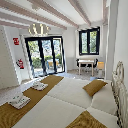 Hostal Villa Verde-Adults Only-2