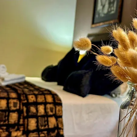 Casa Flora Guesthouse-2