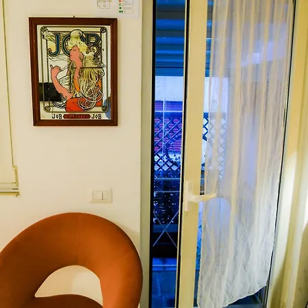 Domus Massimiliani Guesthouse-2
