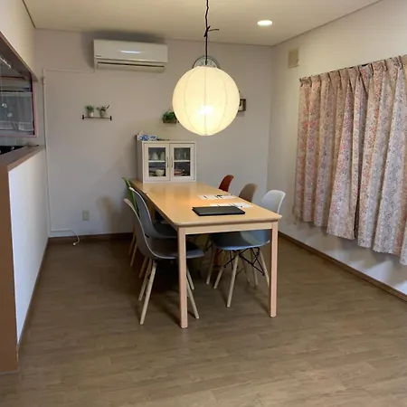 Cozy Penguin House Bibai-3