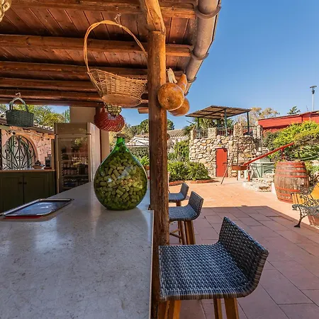 Guest House Villa Verde - Short Term Room Rentals-3