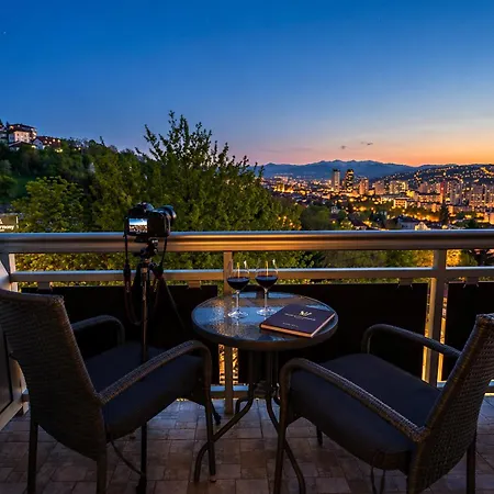 Hotel Villa Harmony - Panoramic View & Free Parking-3