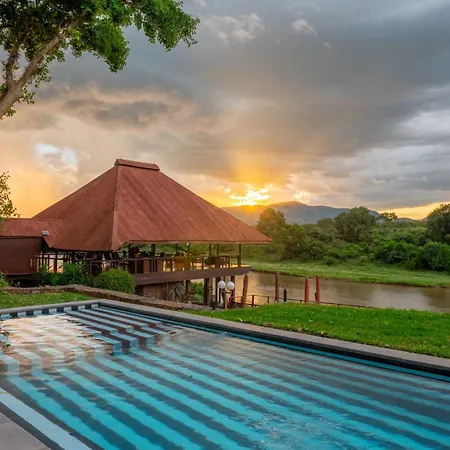 River House Lodge-2