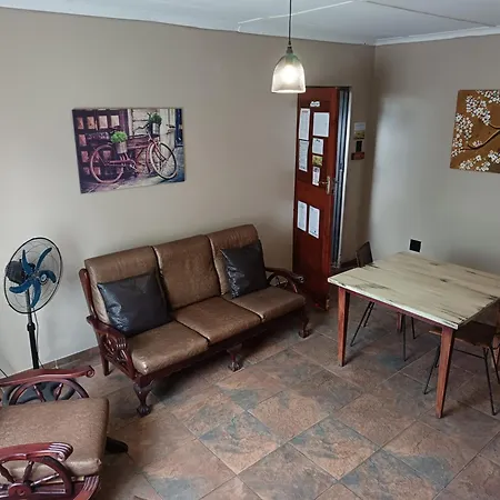 Edenville Guesthouse-2