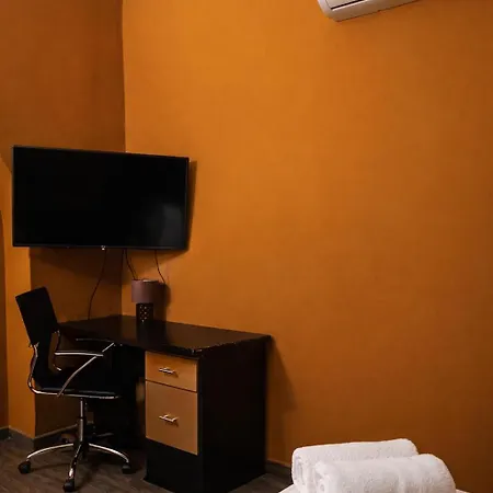 Seven Nights Hostel Cartagena-3
