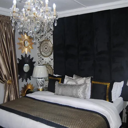 Villa Grande Luxury Accommodation-3