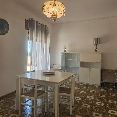 Porta Messina Rooms-3