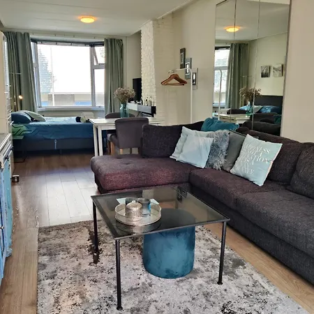 City Center Rooms With Shared Facilities By Umcg-2