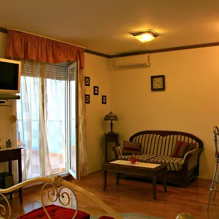 Apartments Znjan-2