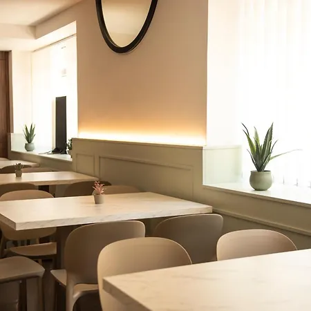 Hostal La Corte-2