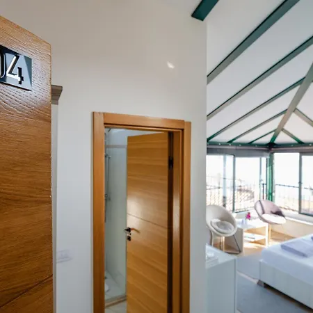 Guesthouse Villa Stari Grad-3