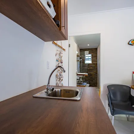Hibiscus Beach House-3