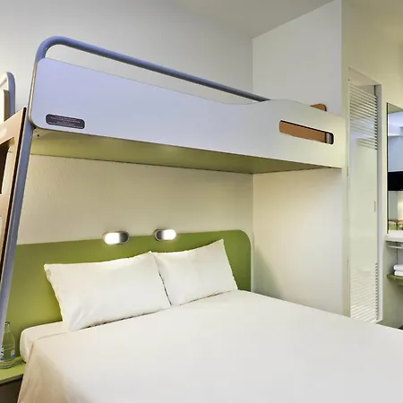 Ibis Budget Oviedo-3