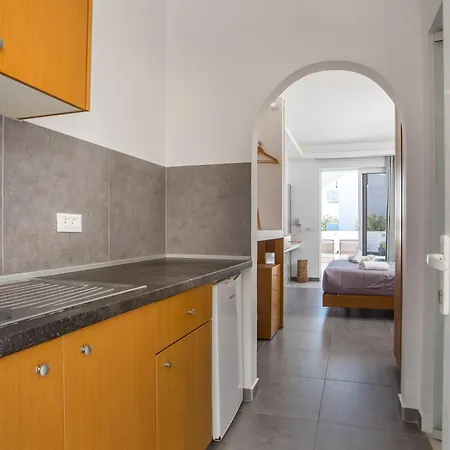 Alexander Studios & Suites - Adults Only-3