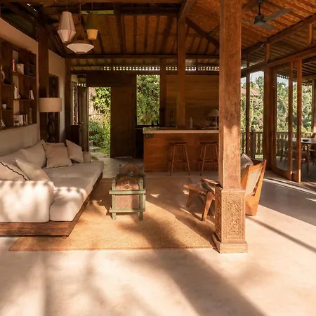 Surya Shanti Villa Sidemen-3