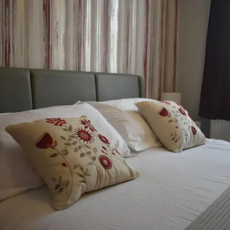 The Phoenix Guest House-2