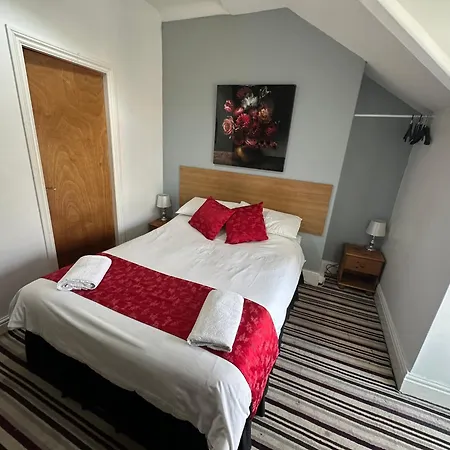 Tuxford House-2