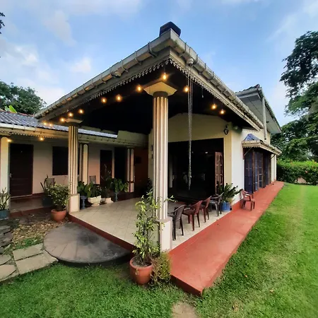 Hansika Guest Inn-2