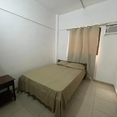 Hostal Montecarlos-3