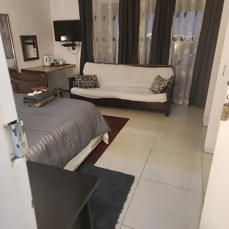 Shirleys Place-3