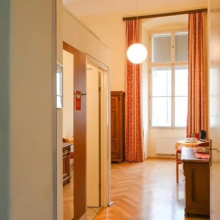 Gästehaus im Priesterseminar Salzburg-3