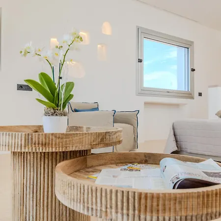 Antares Rooms And Suites-3