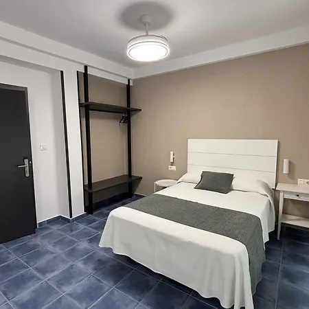 Hostal Casa Julio - Auto Check-In-2