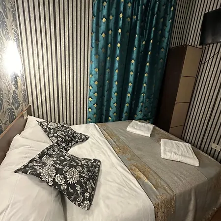 Magenta Roma House-3