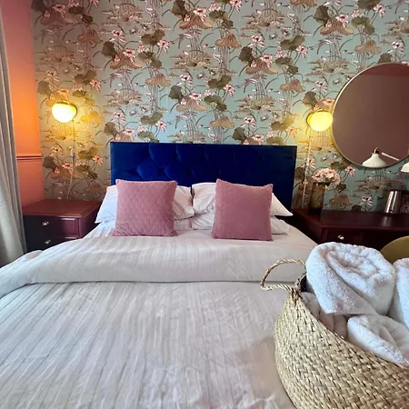 The Emsworth Hotel-3