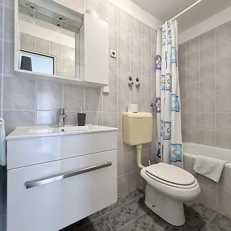 Apartments And Rooms Mofardin-2