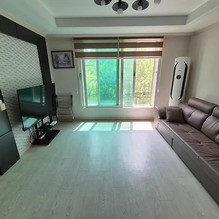 Yolo House-2