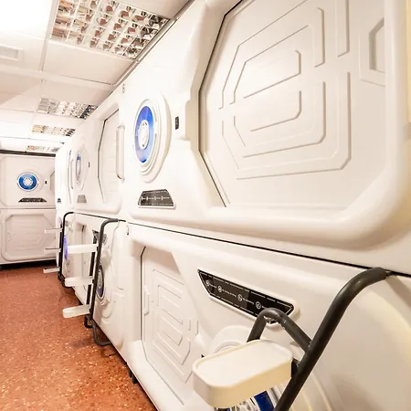 Just Hostel Capsules-3