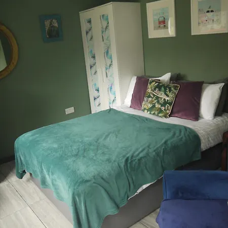 Skyline Guesthouse Newquay-3