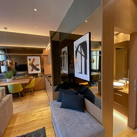 Luxurious Apartments In The Center Of Rome-3