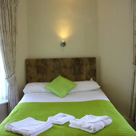 Henson Hotel Pleasure Beach-2