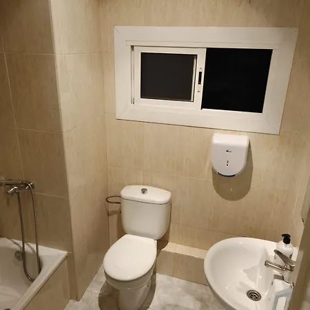 Hostal Muntaner-2