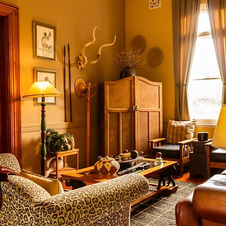 Royston Hall Historical Guesthouse-2