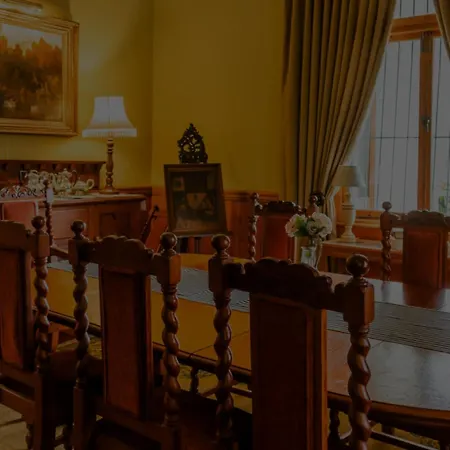 Royston Hall Historical Guesthouse-3