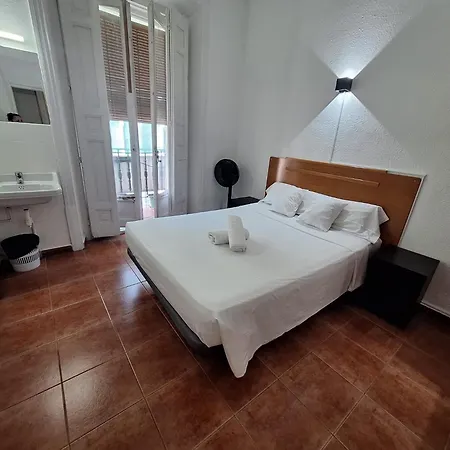Hostal Alonso No Limit Madrid-2