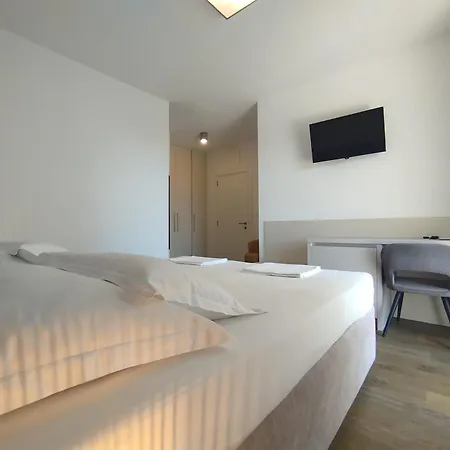 Villa Cala, Hotel Rooms&Apartments-2