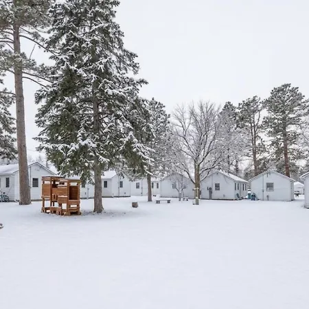 Spearfish Cottages-2