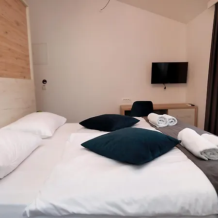 Kapov'S Rooms-3