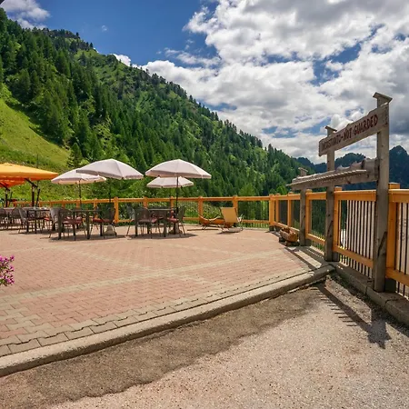 Rifugio Capanna Bill-3