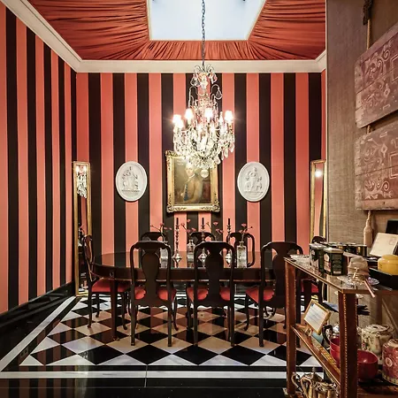 M Maison Particuliere Porto-3