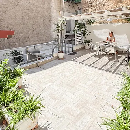 Tribunali apartments-3